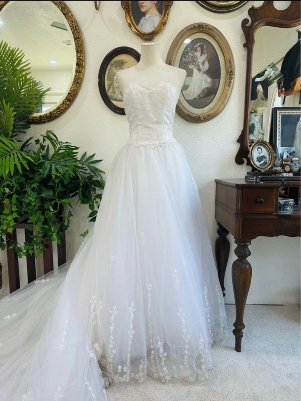 David Bridal White Strapless Sweetheart Lace Ball Gown